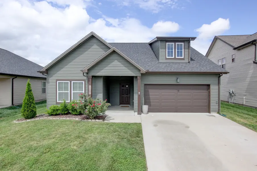 1107 Eagles View Dr, Clarksville, TN 37040