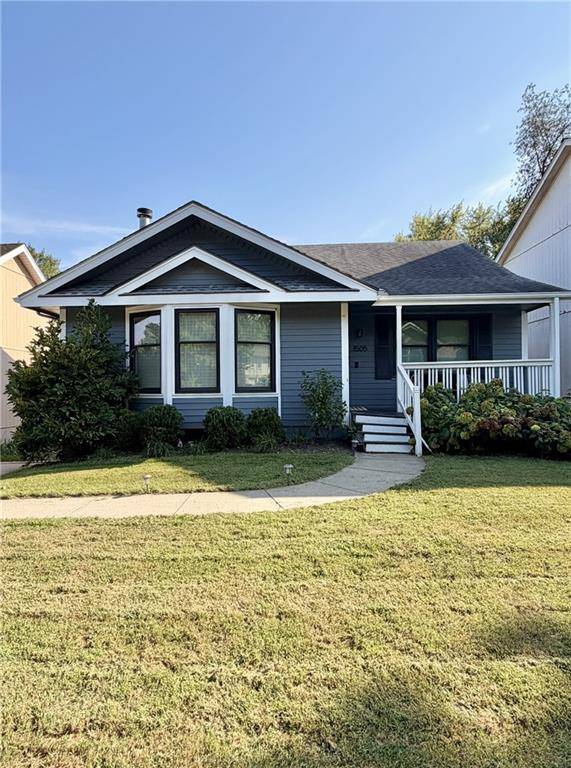 1505 NW 63 TER, Kansas City, MO 64118