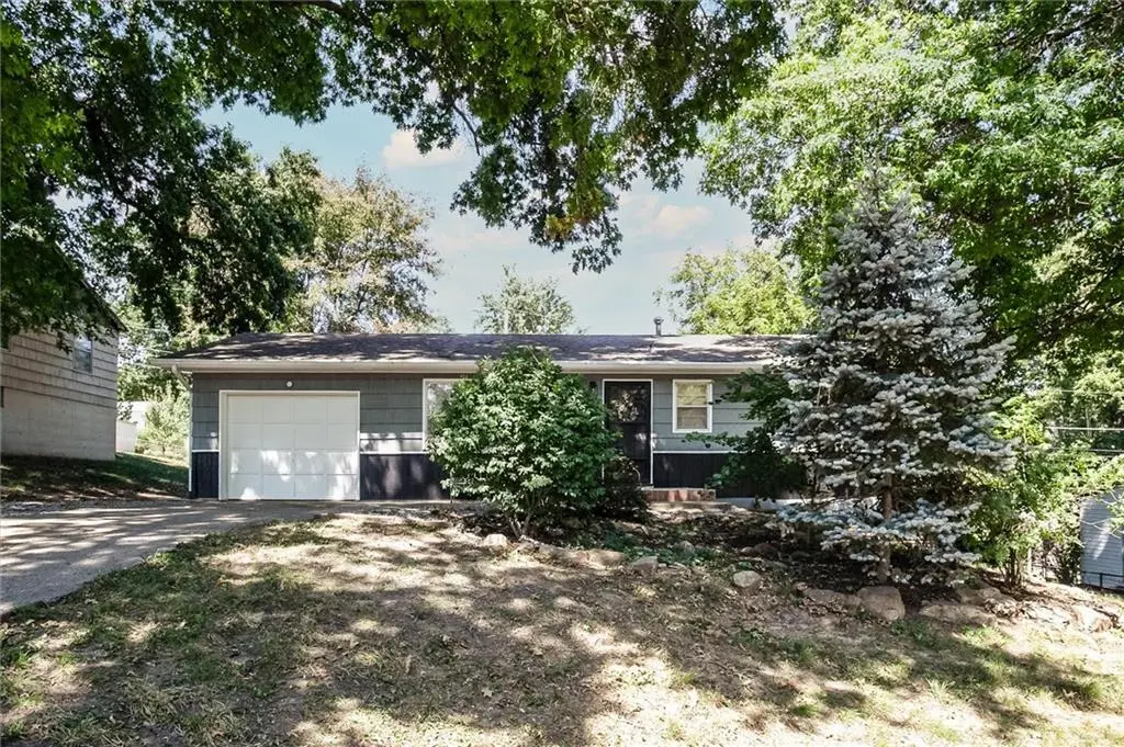 6518 Rowland AVE, Kansas City, KS 66104