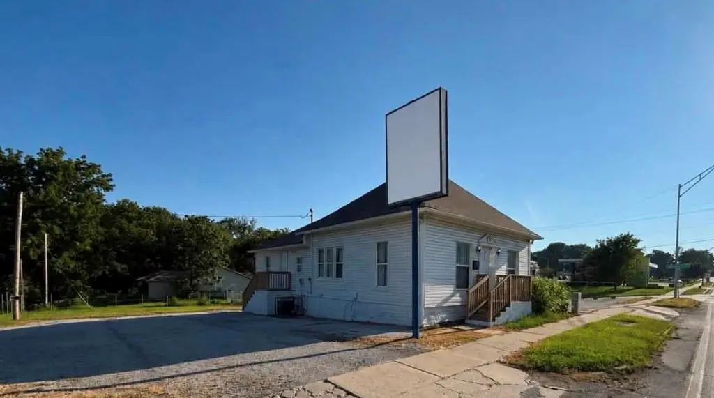 307 E 23rd ST, Independence, MO 64055