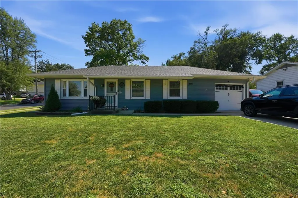 1703 Seneca ST, Leavenworth, KS 66048