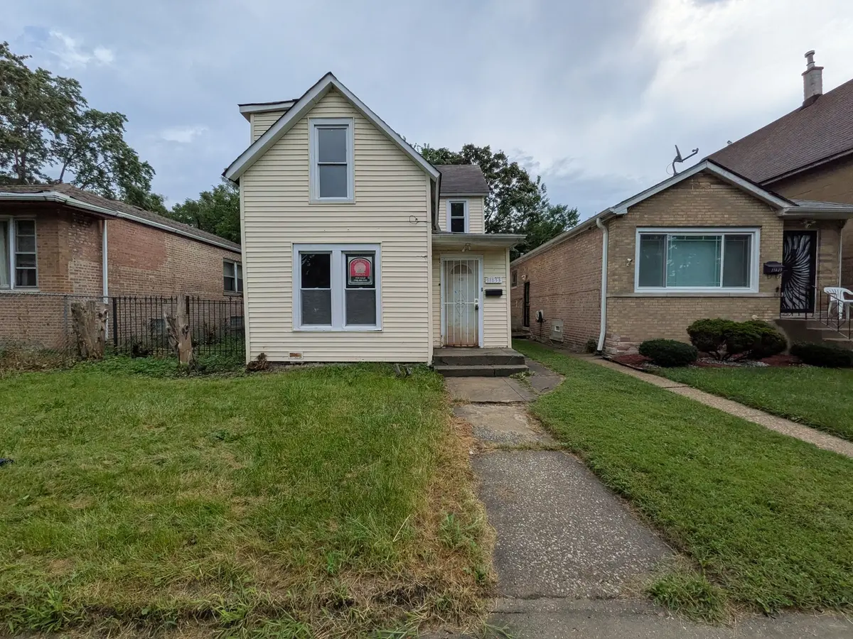 11833 S HARVARD AVE, Chicago, IL 60628