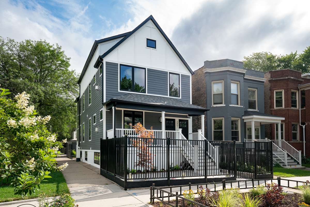 1901 W Berwyn AVE, Chicago, IL 60640