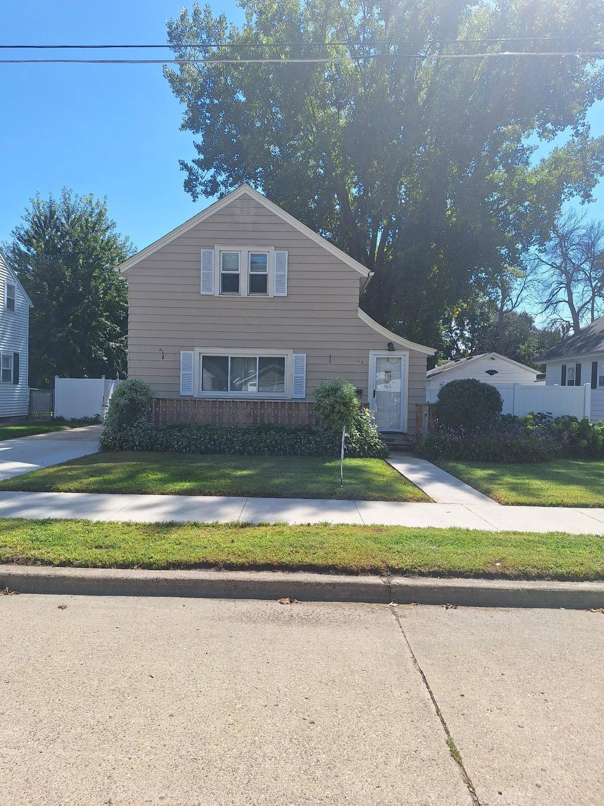 806 8th AVE SE, Austin, MN 55912