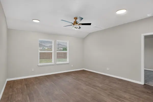 315 Gladiola LOOP, Kyle, TX 78640