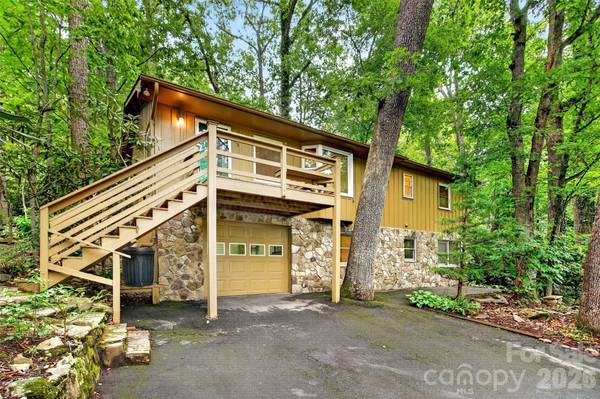 149 Woodland RD, Montreat, NC 28757