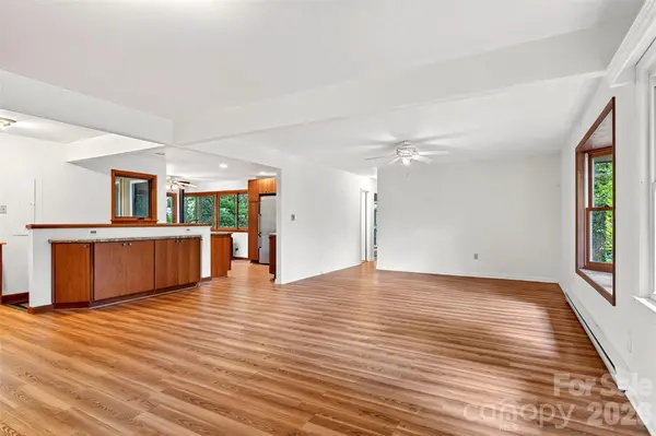 149 Woodland RD, Montreat, NC 28757
