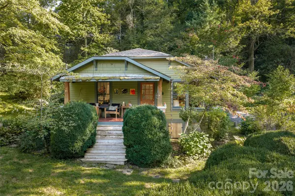 95 Chestnut Hill Loop RD, Gerton, NC 28735