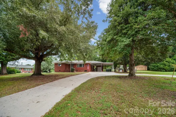 106 Hawkinstown RD, Salisbury, NC 28144