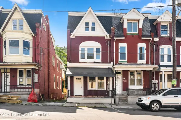 423 Mauch Chunk ST, Pottsville, PA 17901