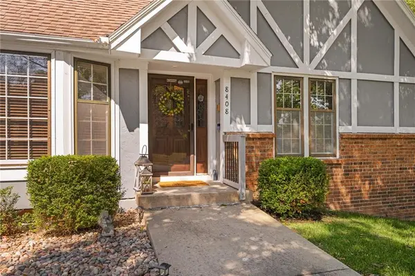 8408 W 115th ST, Overland Park, KS 66210
