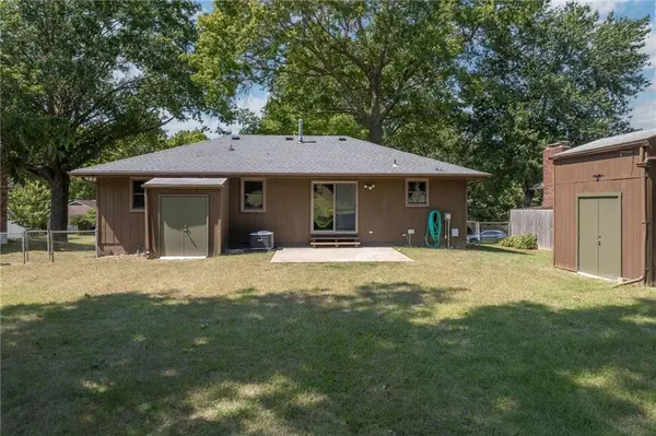 3209 N 36 TER, St Joseph, MO 64506
