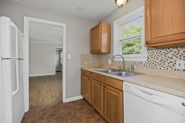 4452 N Chestnut AVE, Kansas City, MO 64117