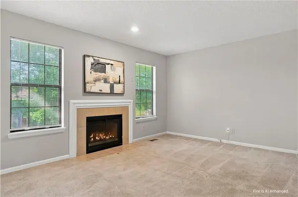 11617 W 113 ST, Overland Park, KS 66210