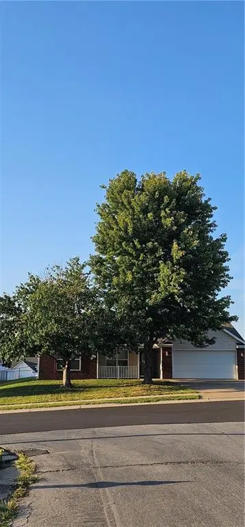 3405 Stardust DR, St Joseph, MO 64503