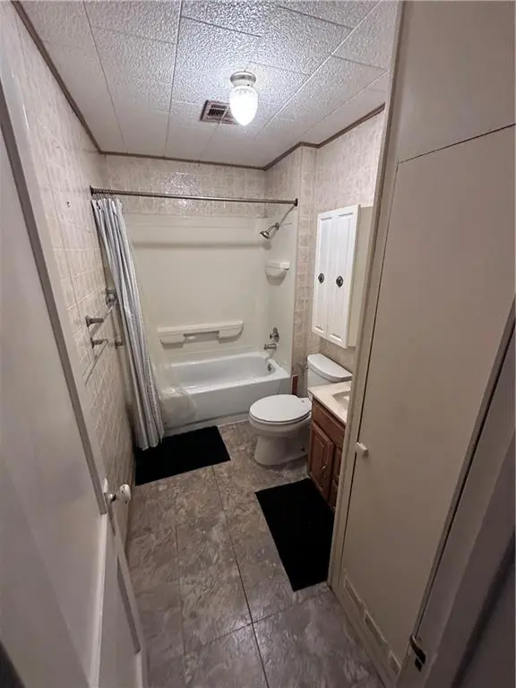 1306 W 2nd ST, Coffeyville, KS 67337