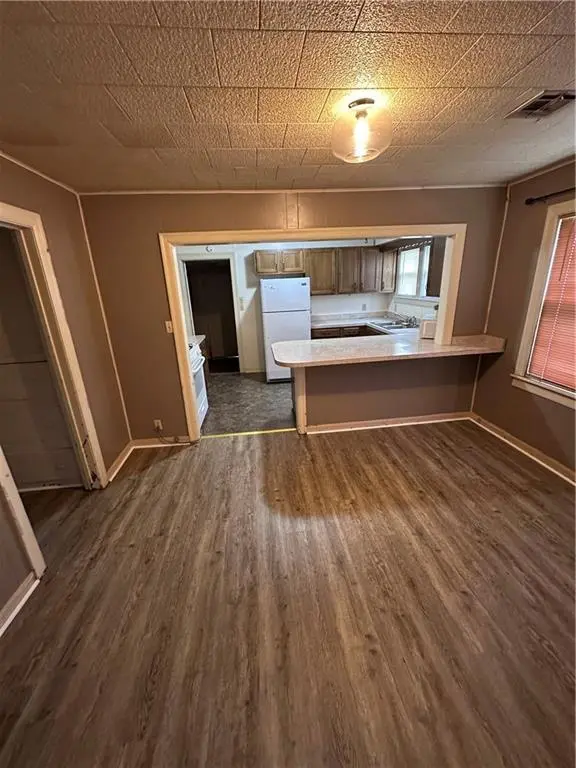 1306 W 2nd ST, Coffeyville, KS 67337