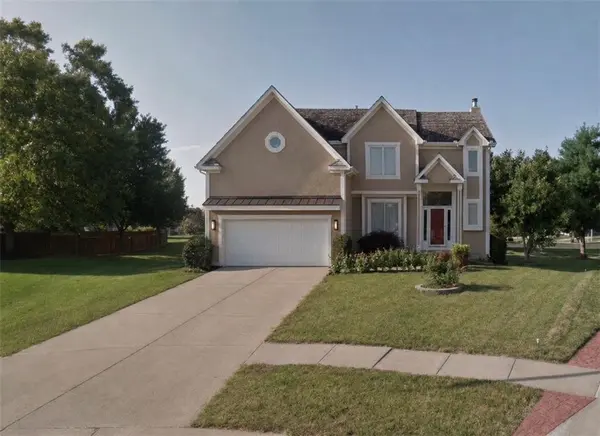13721 Manor RD, Leawood, KS 66224