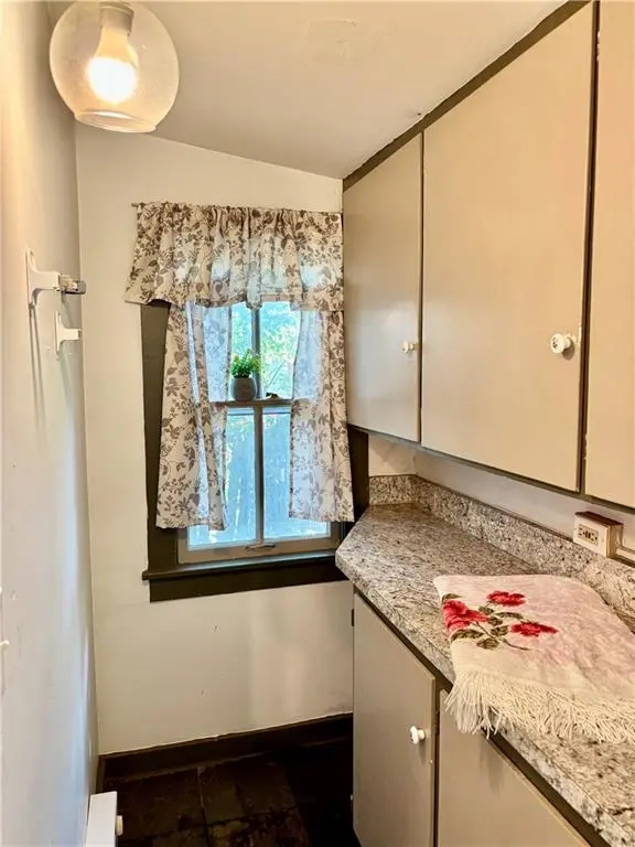 1123 Oregon ST, Lawrence, KS 66044