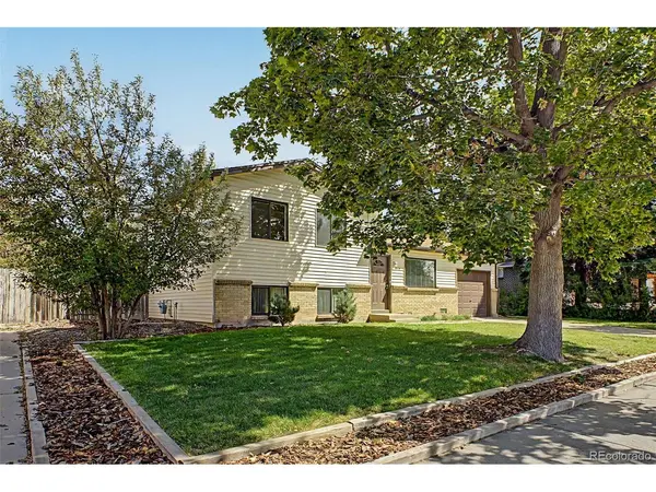 914 S Macon, Aurora, CO 80012