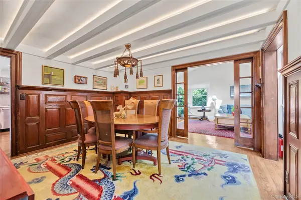 15 Jackson ST, Port Washington, NY 11050