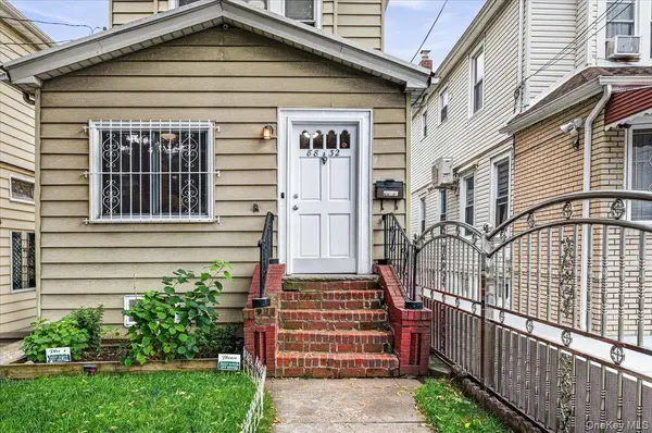 88-32 187th PL, Hollis, NY 11423