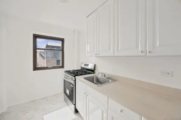 21-41 34th AVE #14B, Astoria, NY 11106