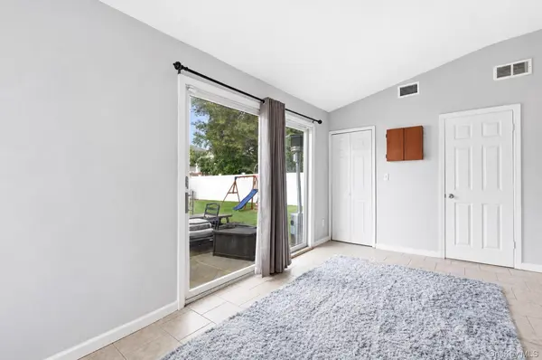292 Roosevelt AVE, Freeport, NY 11520
