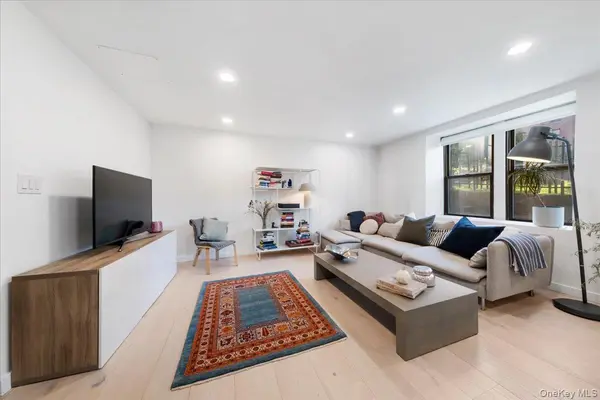 30 Windsor TER #AA1, White Plains, NY 10601