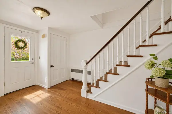 1835 Jacob RD, Cortlandt Manor, NY 10567