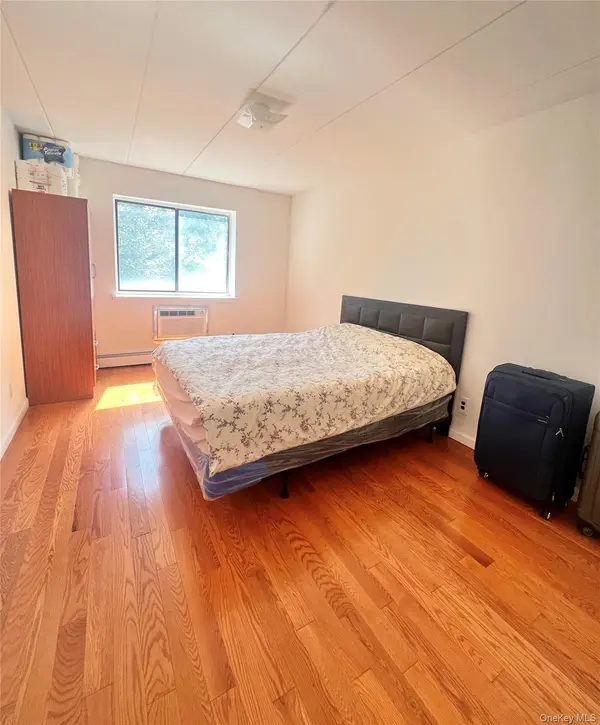 56-16 Seabury ST #2A, Elmhurst, NY 11373