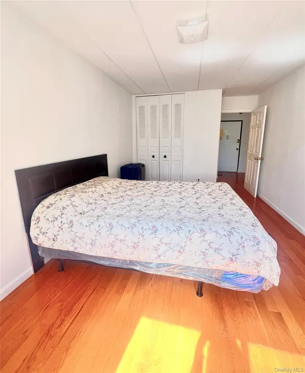 56-16 Seabury ST #2A, Elmhurst, NY 11373