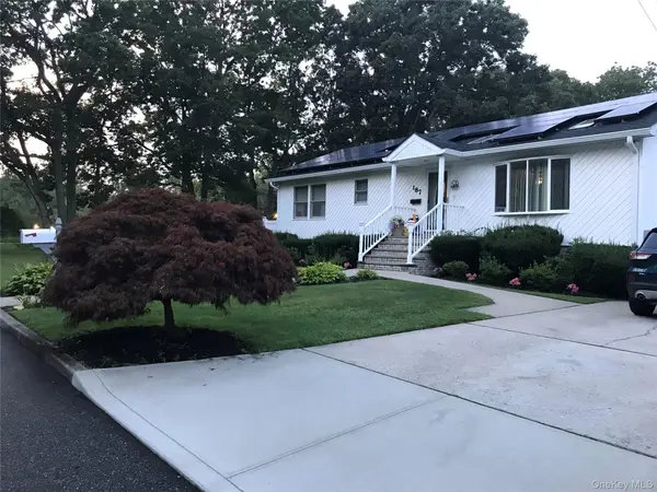 187 N 28th ST, Wyandanch, NY 11798