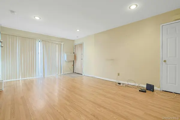 205 Sneden PL #205, Spring Valley, NY 10977