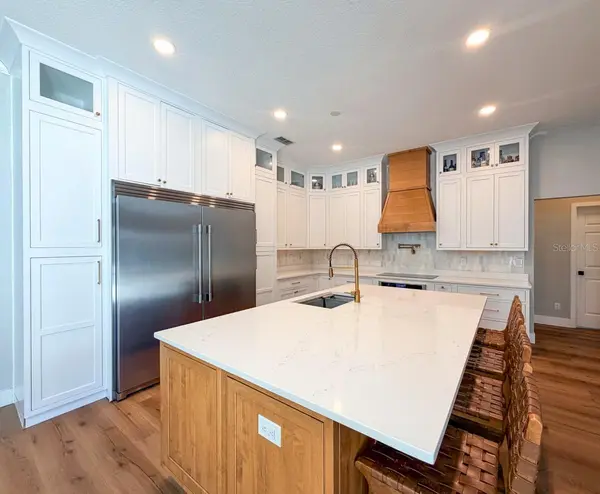 5806 AUDUBON MANOR BLVD, Lithia, FL 33547