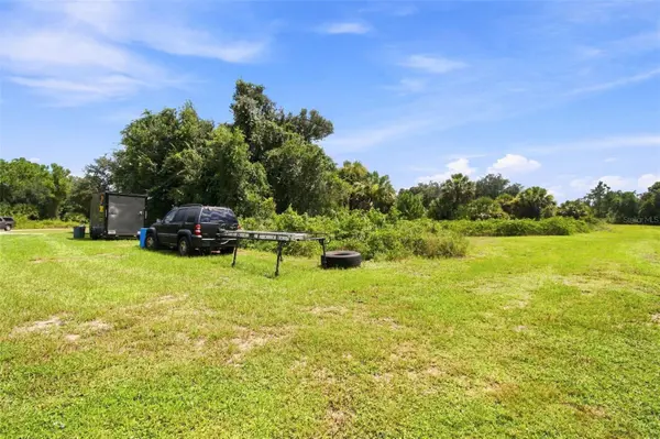 PEALE CIR, North Port, FL 34288