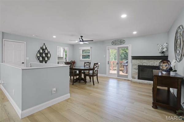 2844 Owendale CT, St Louis, MO 63129