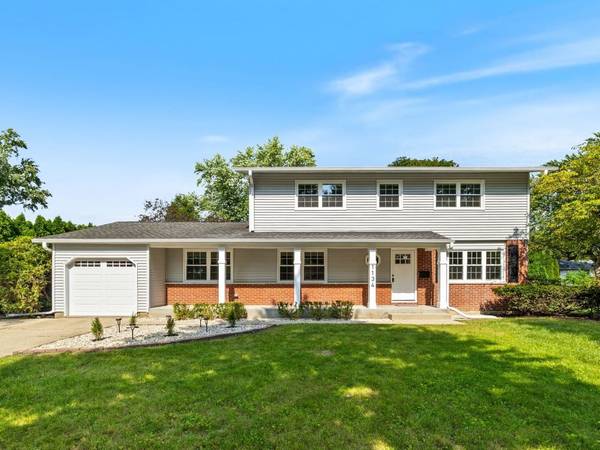 1134 E Paddock DR, Palatine, IL 60074