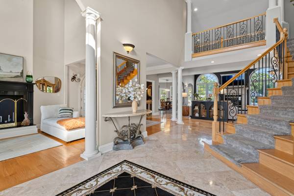 9241 Ruth CT, St. John, IN 46373