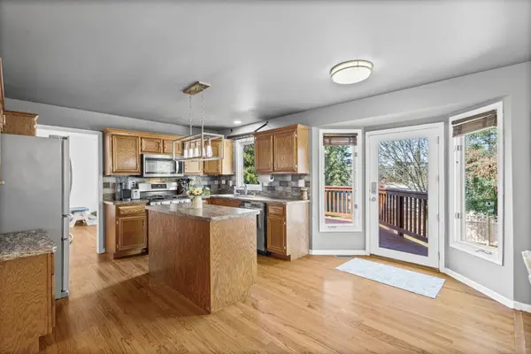 307 Cass ST, Lemont, IL 60439