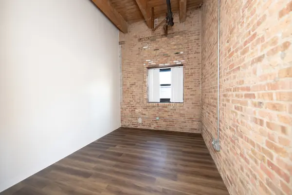 2100 S Indiana AVE #112, Chicago, IL 60616