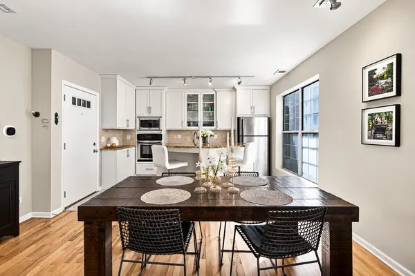 1640 W DIVERSEY AVE #6, Chicago, IL 60614
