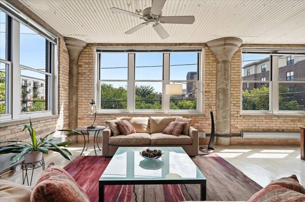 225 9th ST E #201, Saint Paul, MN 55101