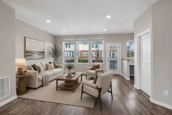 5202 Hampton ST NE, Prior Lake, MN 55372