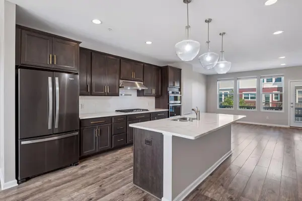 5202 Hampton ST NE, Prior Lake, MN 55372