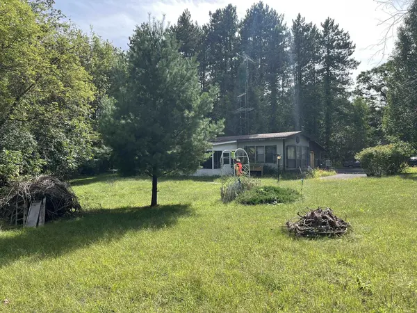 N2290 E WHISPERING CIR, Redgranite, WI 54970