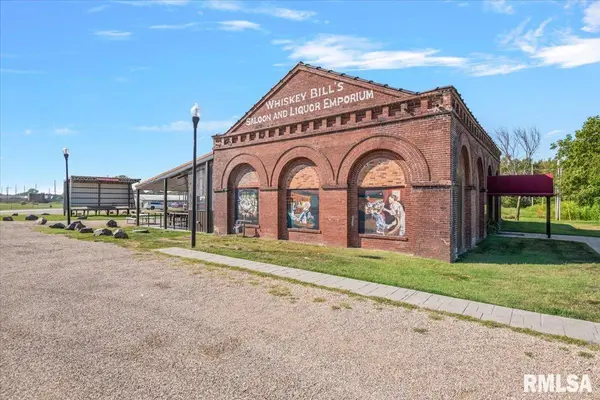 504 E JACKSON ST, Pana, IL 62557