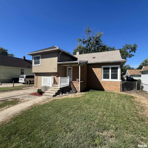 1403 S 9th ST, Pekin, IL 61554