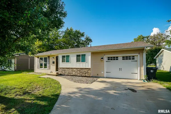 1217 E LOCUST ST, Canton, IL 61520