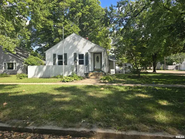 318 S BROAD ST, Lacon, IL 61540